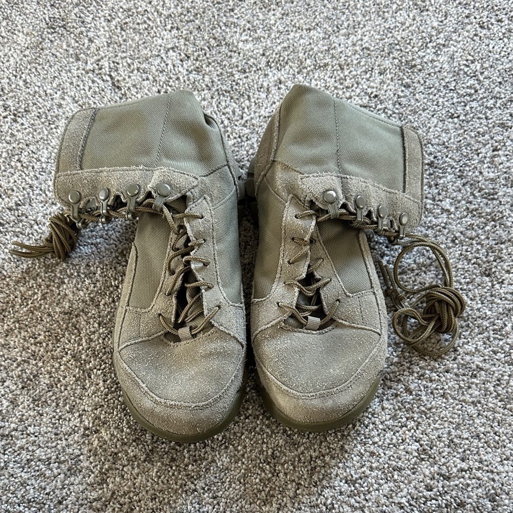 Oakley Men's Boots In Olive Green View 3